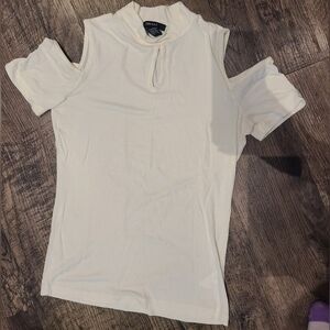 Forever 21 Cream Cut-Out Shoulder Blouse
